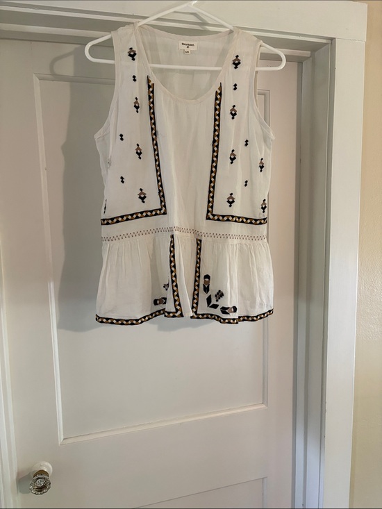 Cost Plus World Market Tops - Cost Plus World Market White Sleeveless Embroidered Tank with Black and Tan Trim